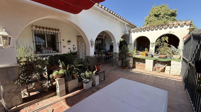 Image No.6-4 Bed Country House for sale