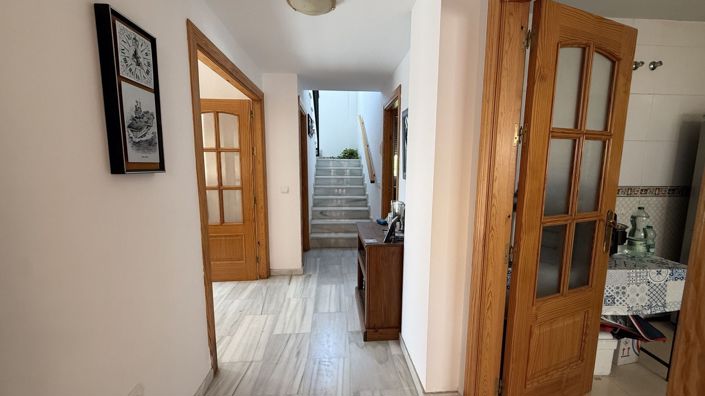 Image No.7-4 Bed Villa for sale