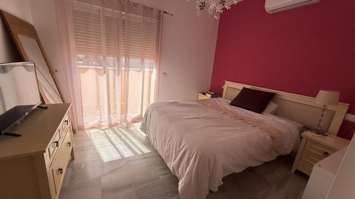 Image No.8-4 Bed Villa for sale