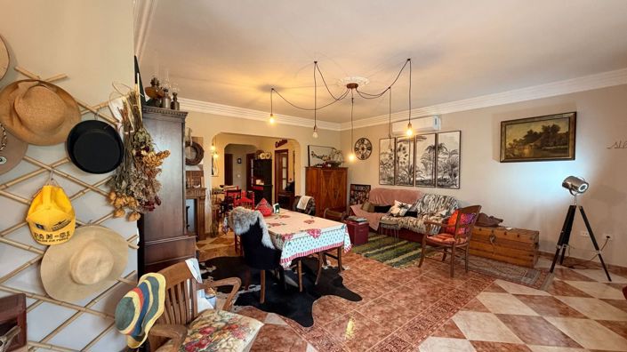 Image No.19-5 Bed Villa for sale