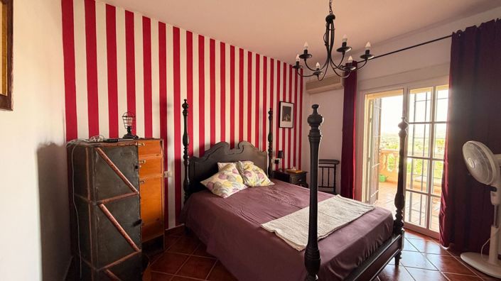 Image No.29-5 Bed Villa for sale