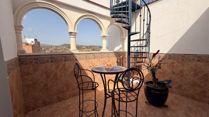 Image No.40-5 Bed Villa for sale