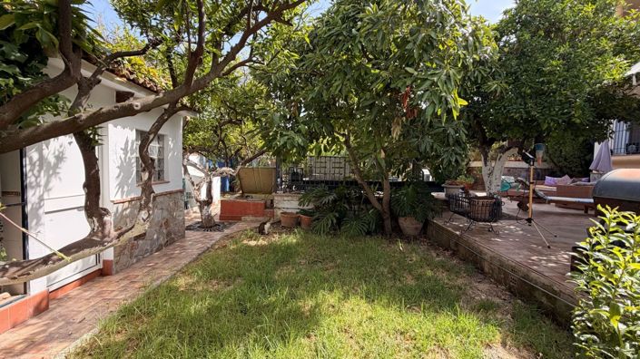 Image No.47-5 Bed Villa for sale