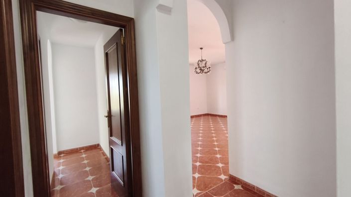 Image No.13-3 Bed Country House for sale