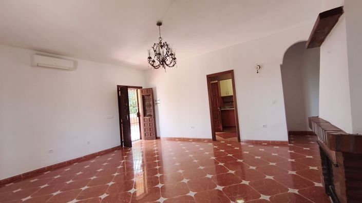 Image No.8-3 Bed Country House for sale