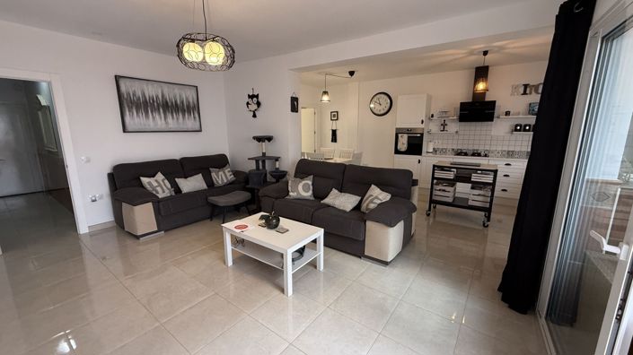 Image No.6-7 Bed Townhouse for sale
