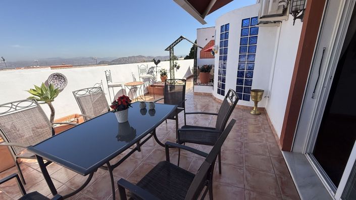 Image No.20-3 Bed Penthouse for sale
