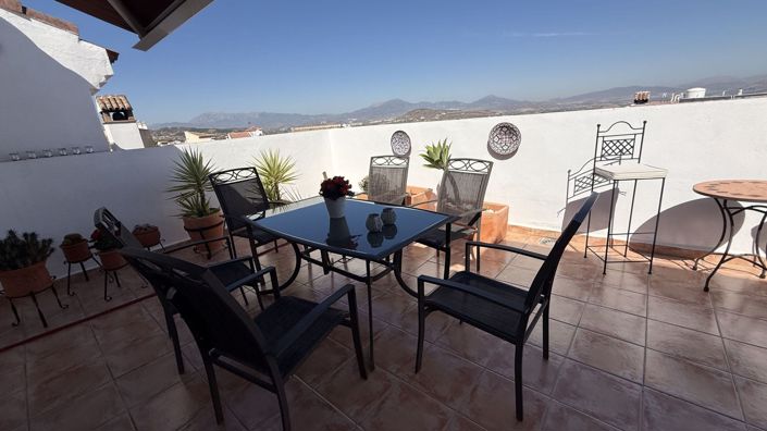Image No.21-3 Bed Penthouse for sale
