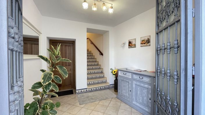 Image No.5-5 Bed Townhouse for sale