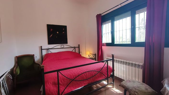 Image No.10-3 Bed Country House for sale