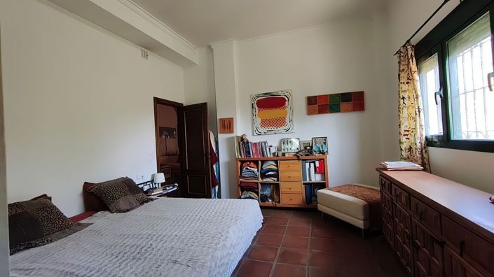 Image No.8-3 Bed Country House for sale