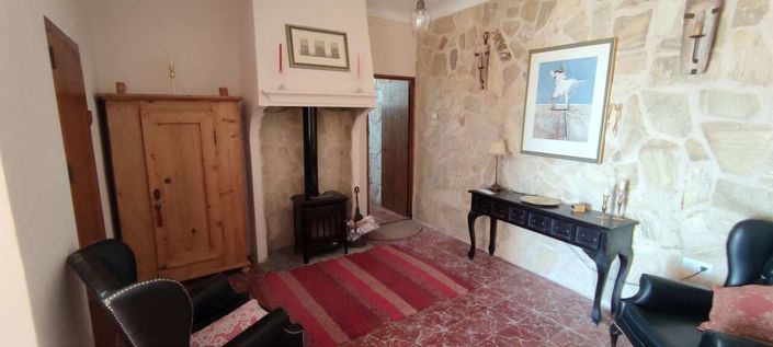 Image No.19-5 Bed Country House for sale