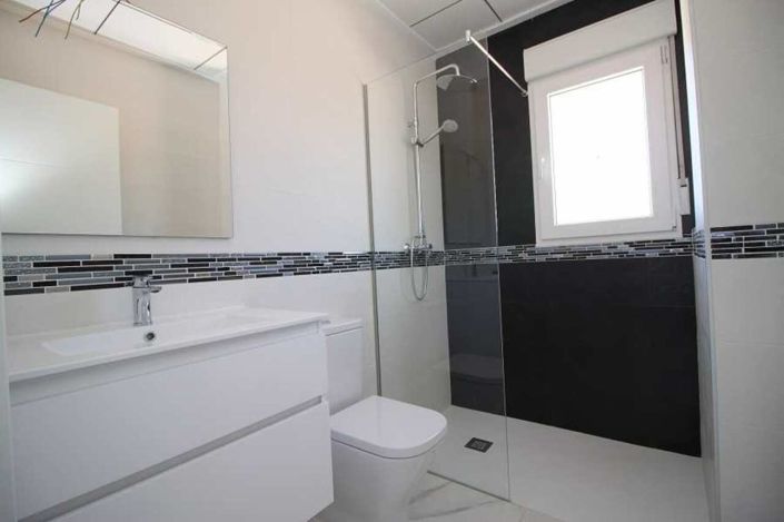 Image No.6-6 Bed Villa for sale