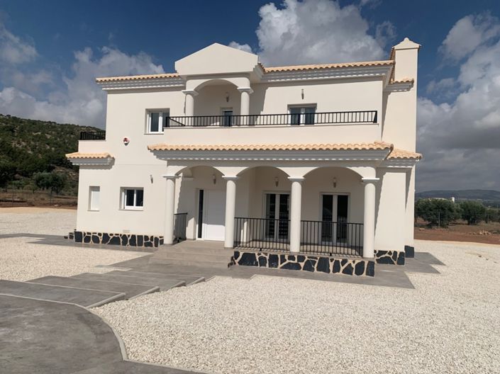 Image No.10-4 Bed Villa for sale
