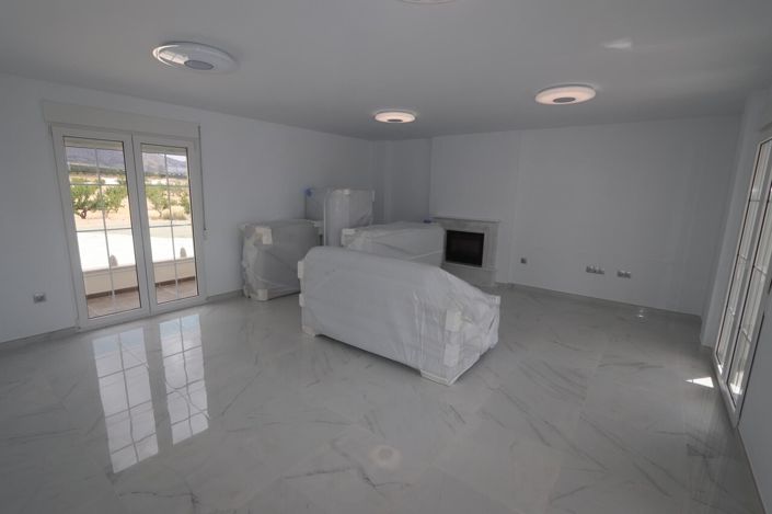 Image No.32-4 Bed Villa for sale