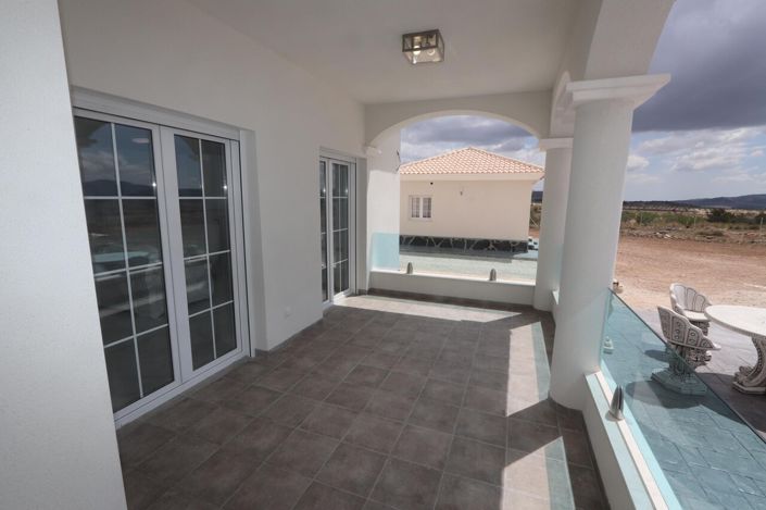 Image No.33-4 Bed Villa for sale