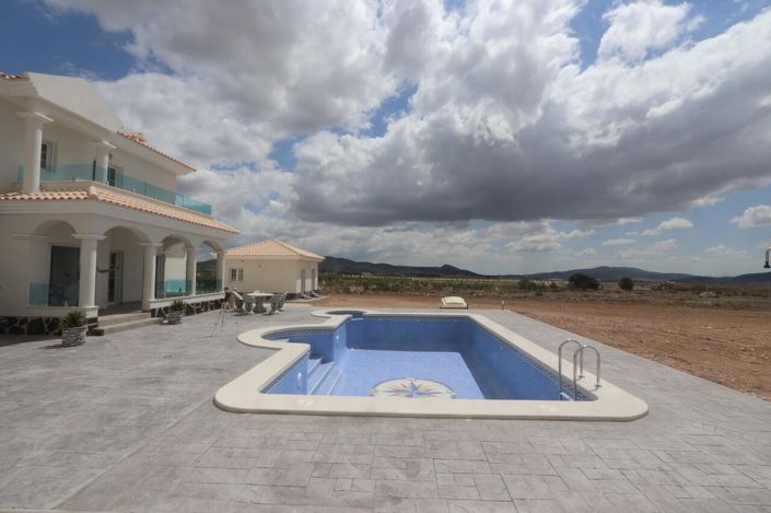 Image No.35-4 Bed Villa for sale