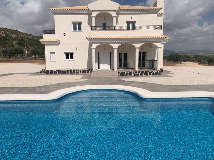 Image No.6-4 Bed Villa for sale