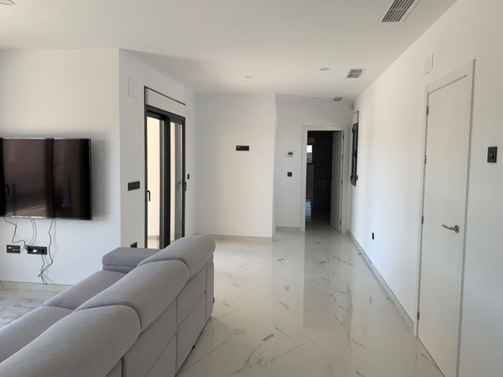 Image No.9-4 Bed Villa for sale