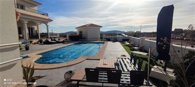 10936-villa-for-sale-in-pinoso-561370-large