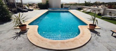 10936-villa-for-sale-in-pinoso-1647817-large