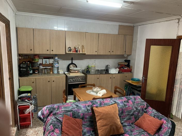 Image No.10-4 Bed Country House for sale