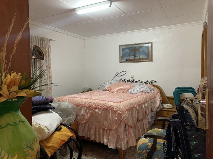 Image No.15-4 Bed Country House for sale