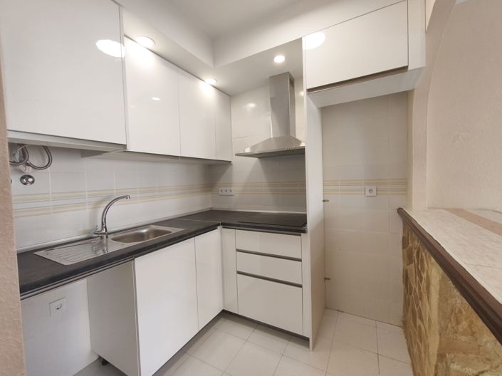 Image No.7-2 Bed Townhouse for sale