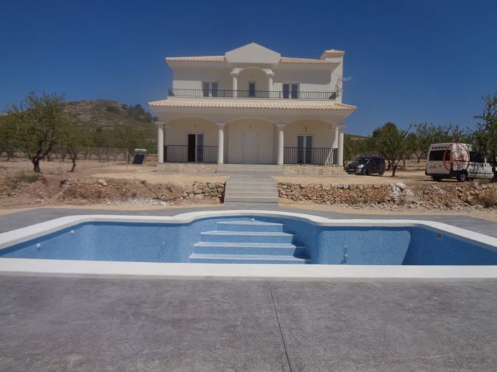 Image No.42-4 Bed Villa for sale