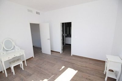 10271-villa-for-sale-in-pinoso-482722-large