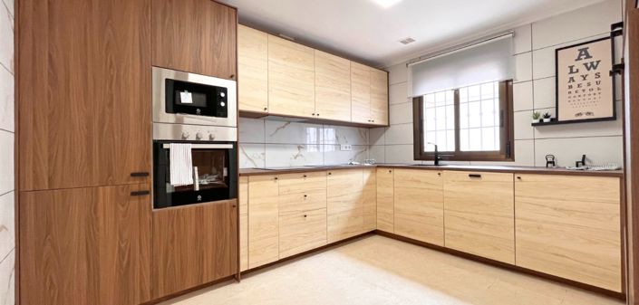 Image No.9-3 Bed Townhouse for sale