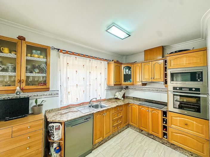 Image No.13-3 Bed Villa for sale