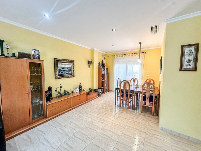 Image No.9-3 Bed Villa for sale