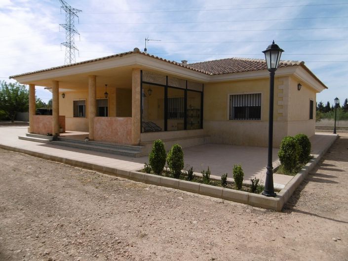 Image No.1-Villa de 3 chambres à vendre à Yecla
