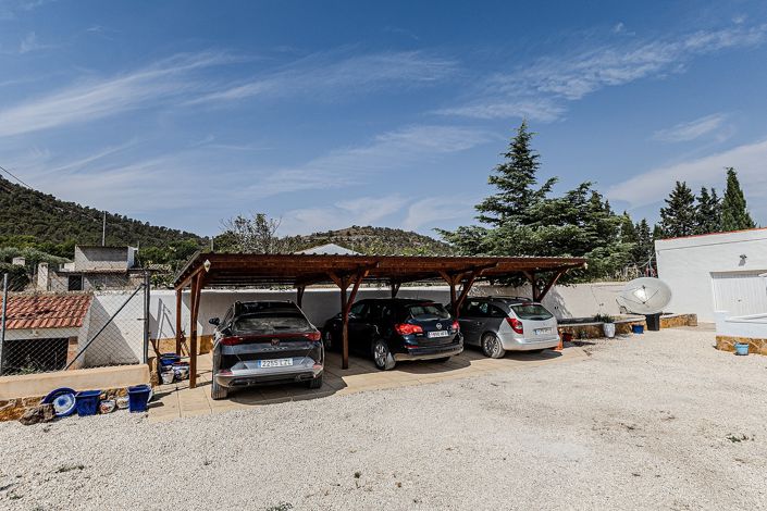 Image No.10-3 Bed Villa for sale