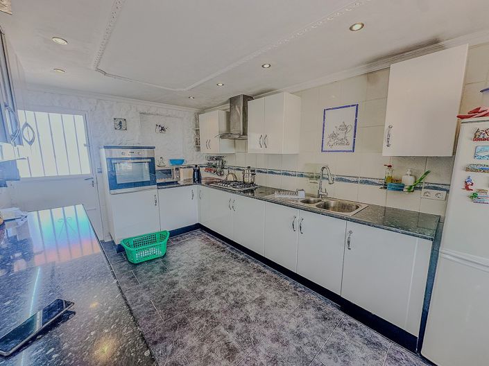 Image No.16-3 Bed Villa for sale