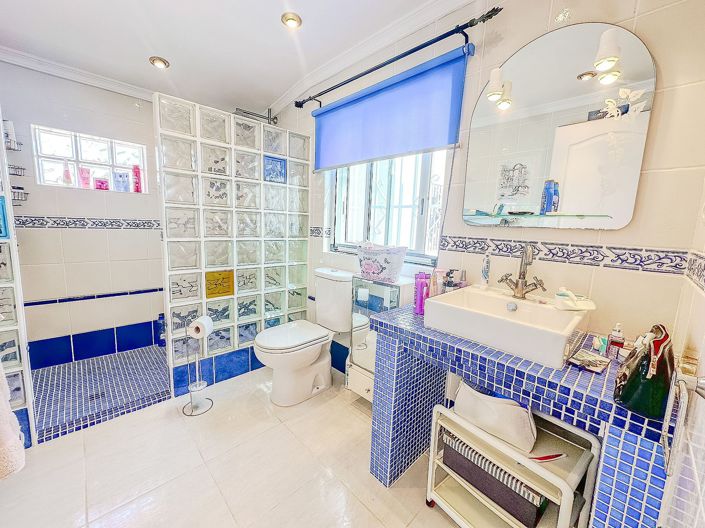 Image No.22-3 Bed Villa for sale