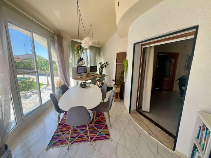 Image No.24-4 Bed Apartment for sale