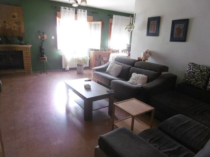 Image No.32-Villa de 5 chambres à vendre à Yecla