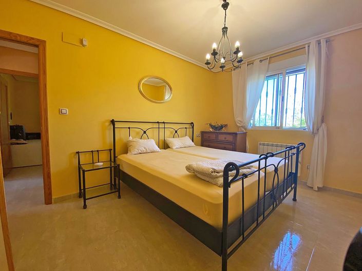 Image No.17-3 Bed Villa for sale