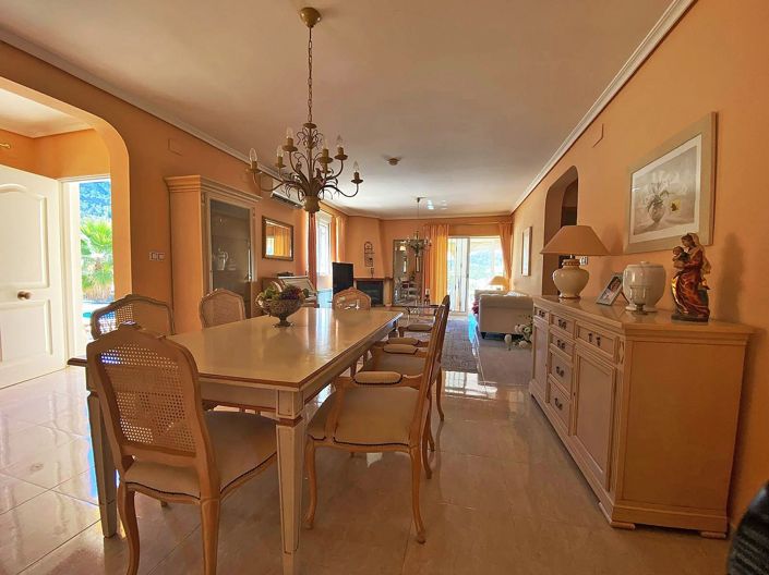 Image No.20-3 Bed Villa for sale