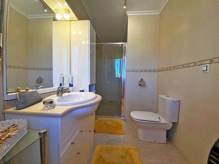 Image No.22-3 Bed Villa for sale