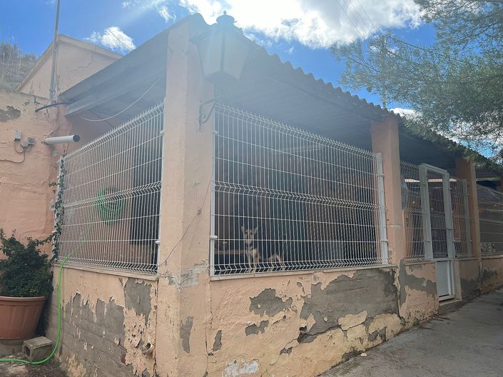 Image No.2-2 Bed Country House for sale