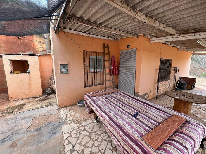 Image No.6-2 Bed Country House for sale