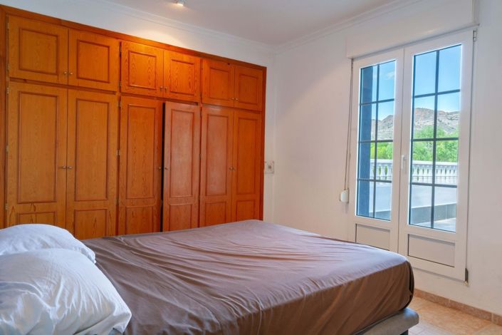 Image No.12-Villa de 9 chambres à vendre à Yecla