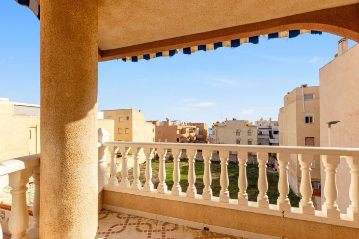 Image No.2-Appartement de 2 chambres à vendre à Torrevieja