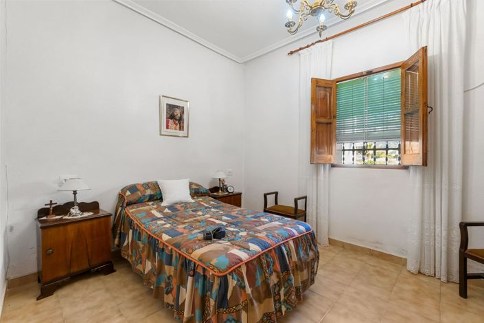 Image No.7-Maison de campagne de 4 chambres à vendre à Orihuela