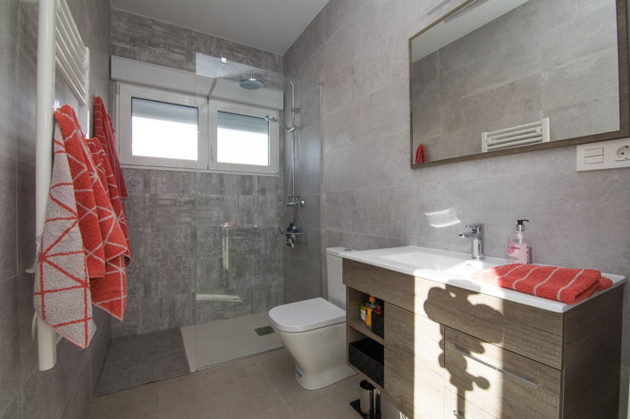 Image No.26-3 Bed Villa for sale