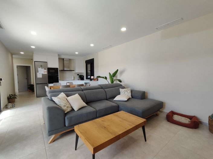 Image No.9-3 Bed Villa for sale