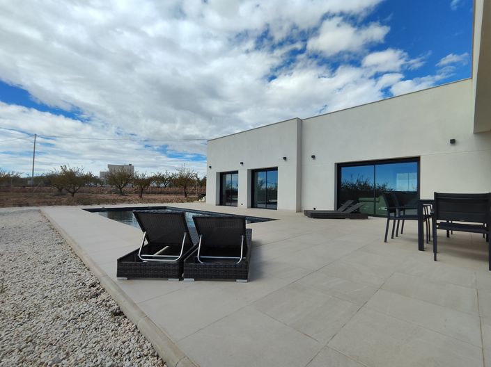 Image No.15-3 Bed Villa for sale